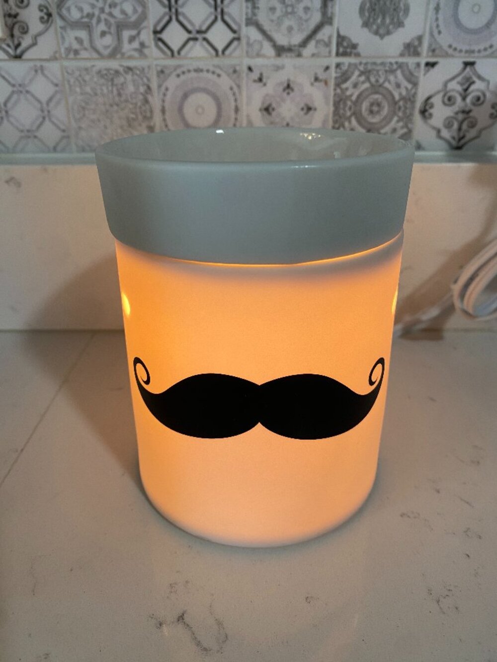 Scentsy Mustache Deluxe Wax Warmer Retired 2010 Complete in Box with Bulb